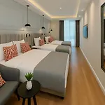 Center Port Karakoey فندق