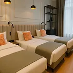 Center Port Karakoey فندق *