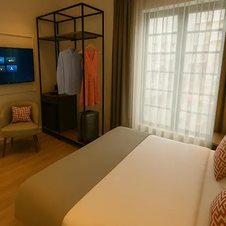 Center Port Karakoey * Κωνσταντινούπολη