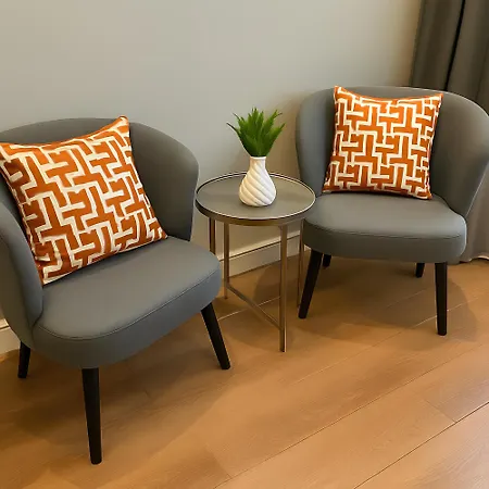 Center Port Karakoey *